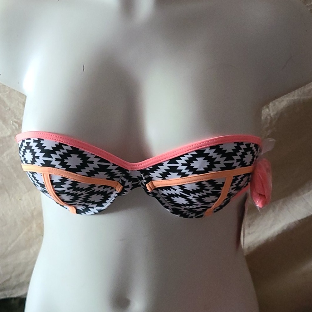 Swimsuit bikini top